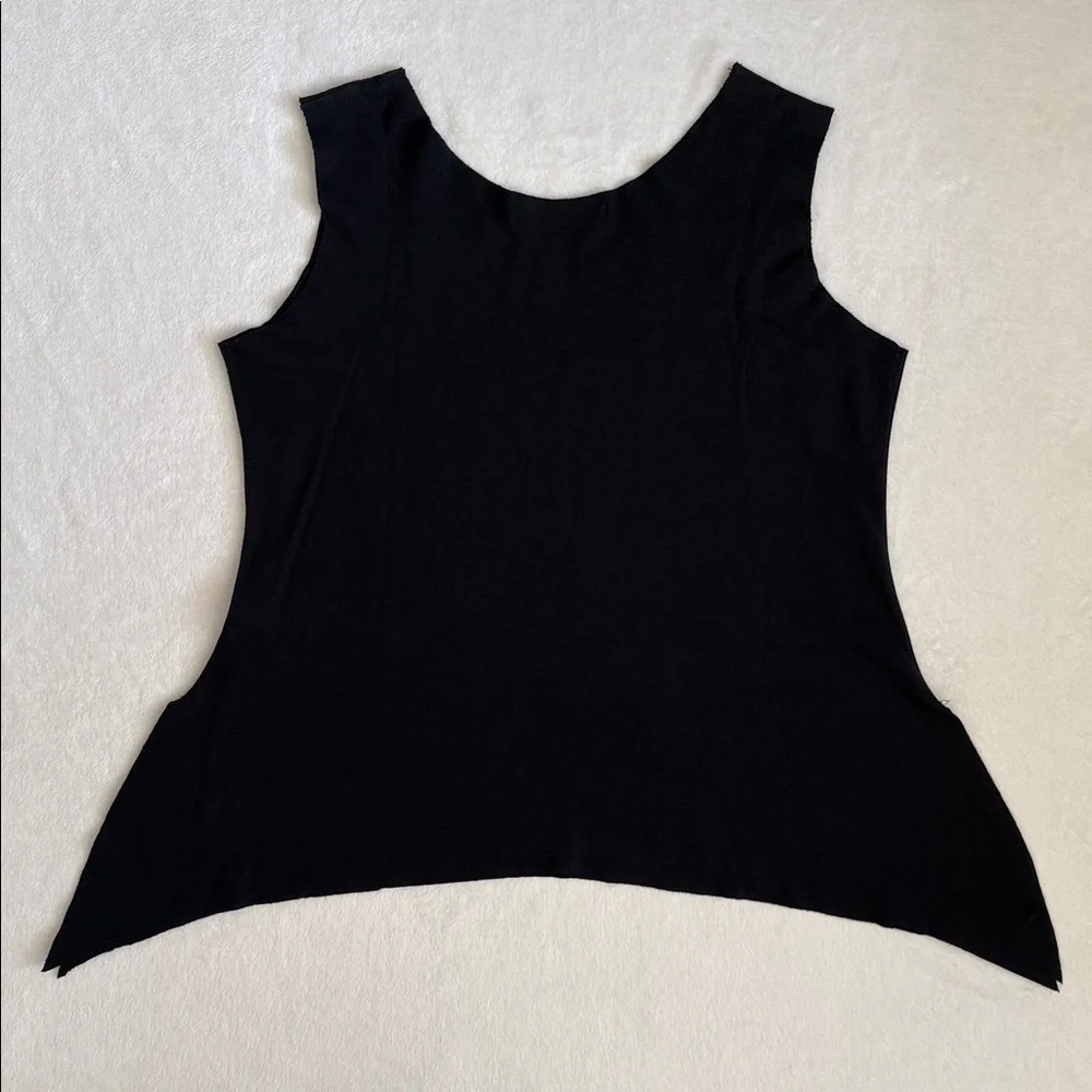 Planet by Lauren G | Sleeveless Pima Cotton Side Slit Raw Hem Top Black (1/4-8) - Picture 10 of 15